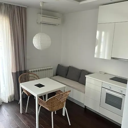 Premier 2 A Blok Belgrade